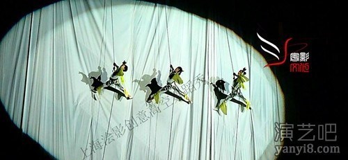 空中芭蕾舞蹈 高空演艺 立体维亚秀 空中婚礼