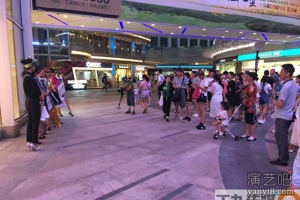 南昌首创奥特莱斯生活广场发布会造势巡游