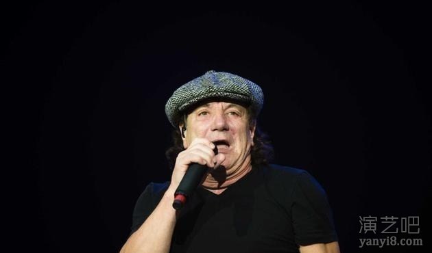 AC/DC主唱约翰逊有望半年后恢复演出