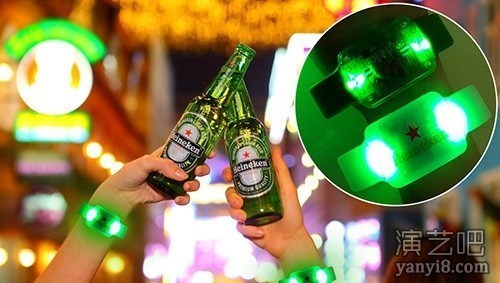 知名啤酒大型跨年晚会观众互动15色遥控发光手环火狼生