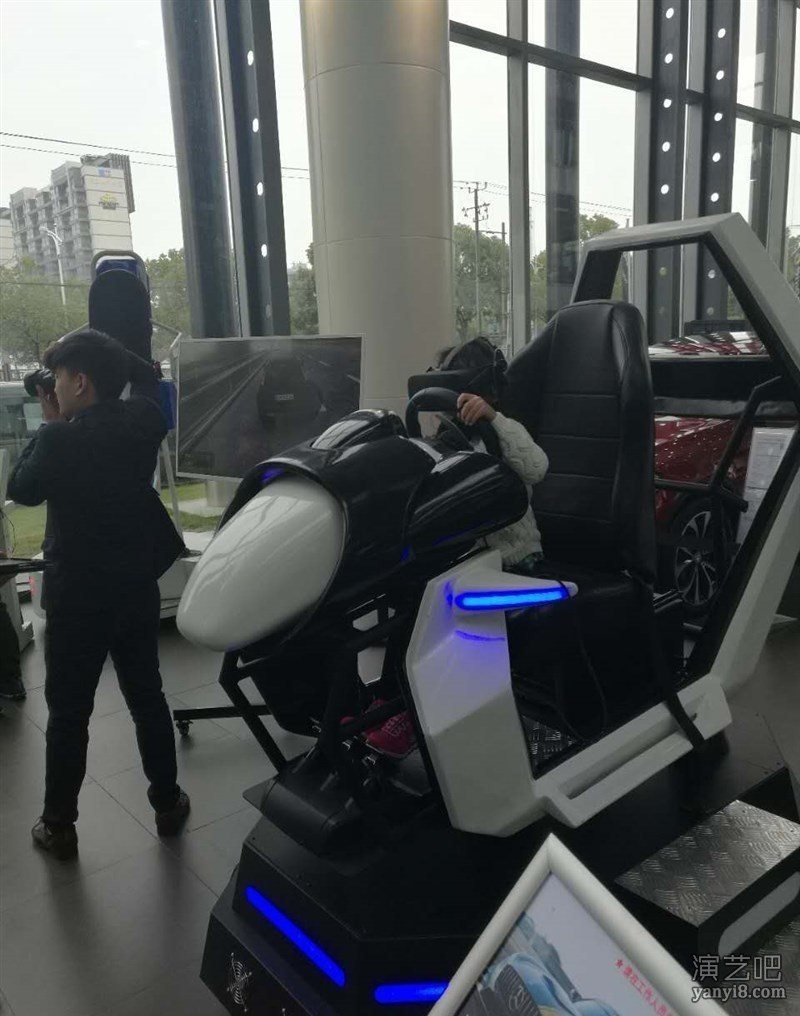 上海vr极品赛车出租 vr赛车出租 vr飞行器 vr电影椅滑雪