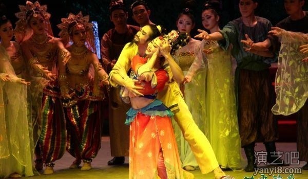 中国经典舞剧《丝路花雨》赴陇西演出好评如潮