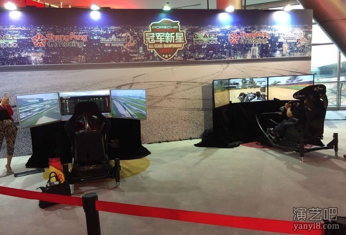 三屏幕高端赛车模拟器VR赛车道具出租游戏设备租赁