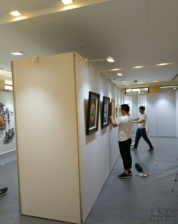 北京无缝展板展墙安装，摄影国画书法挂画墙搭建租赁