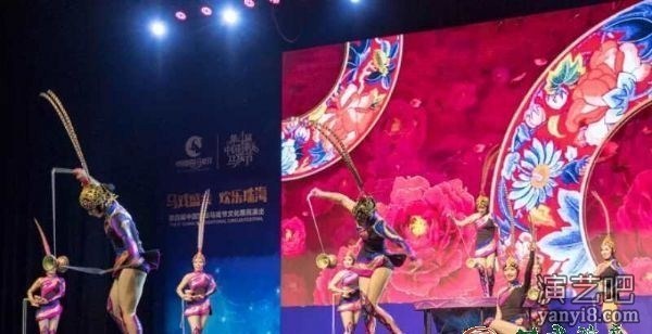 甘肃省杂技团《彩陶情――顶坛》参加第四届中国国际马戏节