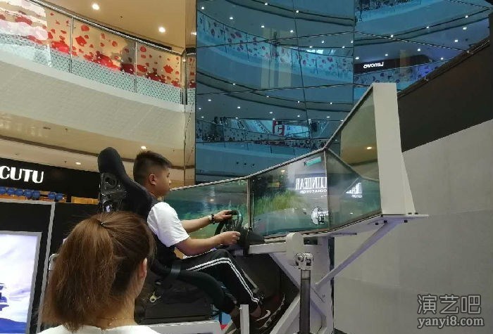 上海VR虚拟现实设备飞行器.天地行.电影椅.赛车设备出租