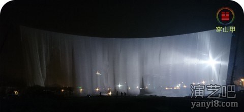 户巨型天幕空中激光动画表演成像