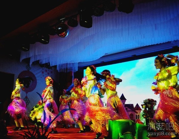 抚州红黄蓝亲子园2周年庆典暨东乡童话剧《美人鱼》演出