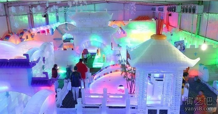冰雕艺术展专业雕刻师制作冰雪主题乐园冰雕展出租