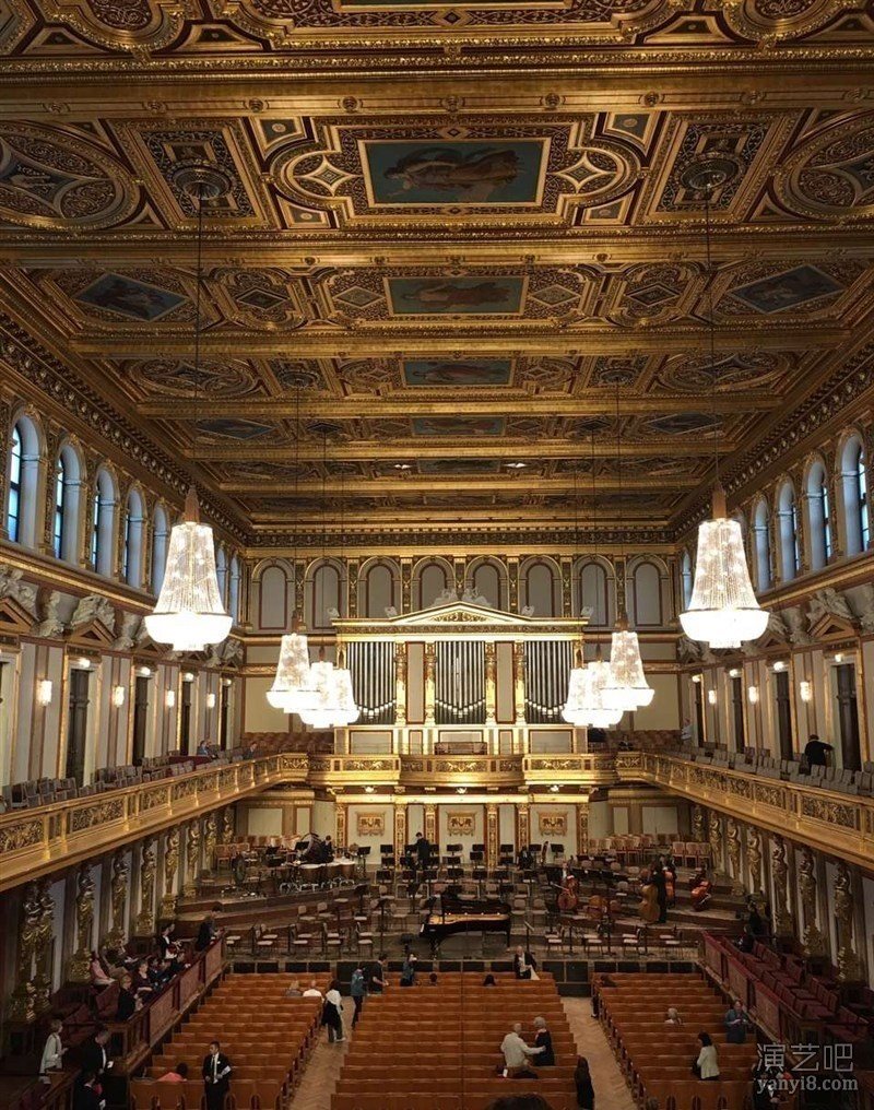 奥地利维也纳之声交响乐团走进<维也纳金色大厅的》交响乐团