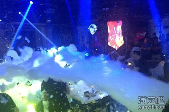派对泡沫机，狂欢泡沫趴，酒吧派对泡沫机