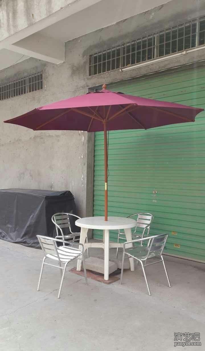 深圳啤酒桌洽谈圆桌塑胶圆桌带插伞孔塑料圆桌出租赁
