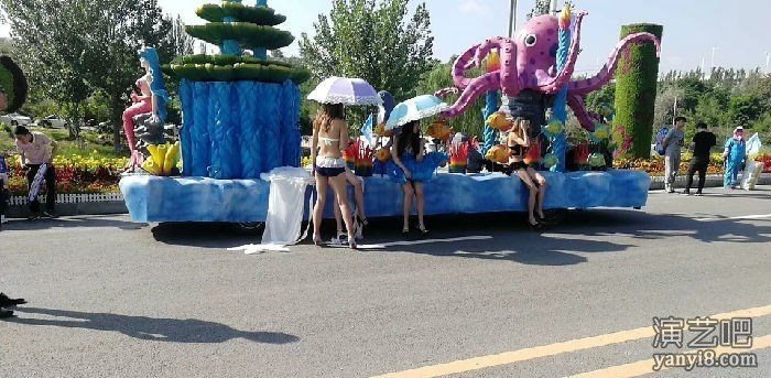 巡游花车出租、皇家马车租赁、女王花车出租