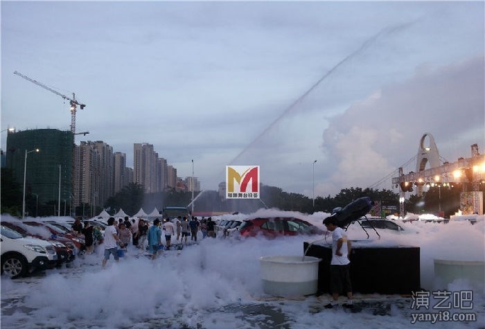 明狮派对泡沫机广州站满开飞雪派对泡沫