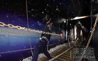 vr雪山吊桥出租出售、可搭建可用我公司集装箱室内外均可