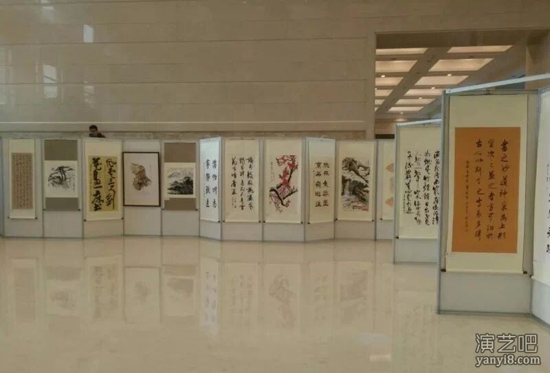 深圳高端精美艺术书画展板八棱柱展板出售出租