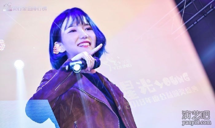 贺子玲凭借年度热门单曲《123我爱你》摘得亚洲最具人气单曲