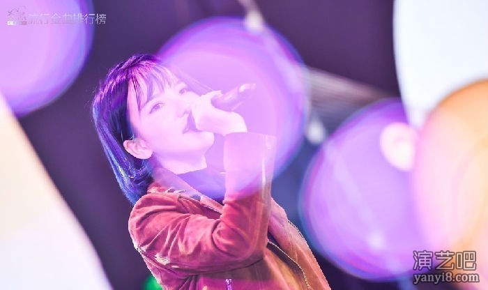 贺子玲凭借年度热门单曲《123我爱你》摘得亚洲最具人气单曲