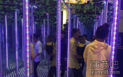 镜子迷宫出租、出售、景区游乐场专项服务可订制