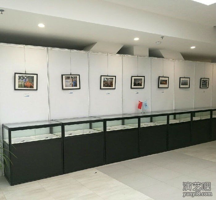 深圳高低展示柜出租-方柜出租-全新展柜租赁制作工厂