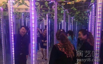 镜子迷宫出租、出售、景区游乐场专项服务可订制