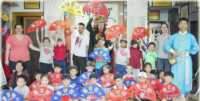 看！爱思瑟国际学校学生成都游学芙蓉门体验是走马欢花