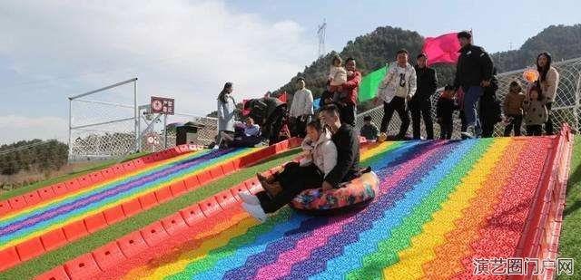 济宁七彩滑道出租 现场策划免费设计 租赁彩虹滑道