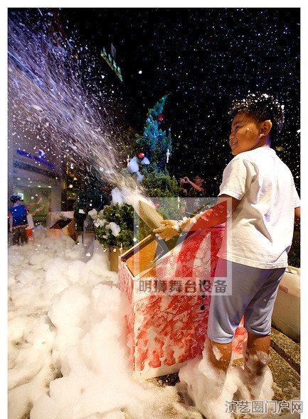 提供影视广告喷射泡沫机明狮专业做效果