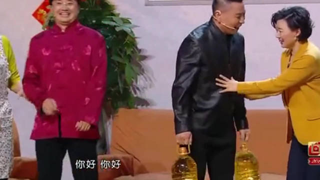 欢乐喜剧人：赵本山金牌配角赵海燕的这段小品太精彩，一开场就是笑点，真有才