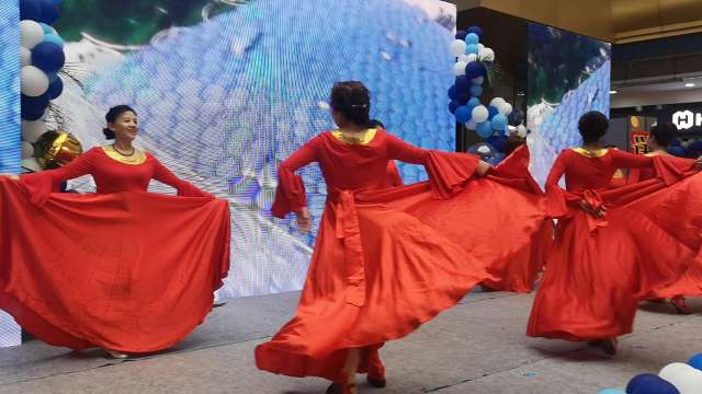淄博师范高等专科学校庆国庆70周年舞蹈演出《我和我的祖国》
