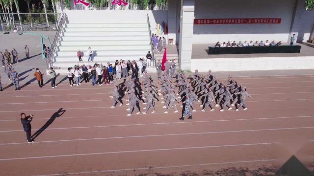 磴口县第一完全中学开学典礼暨初一、高一新生军训汇报演出