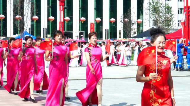 抚松县旗袍艺术协会（含万良、露水河、松江河）舞蹈《我爱你中国》等