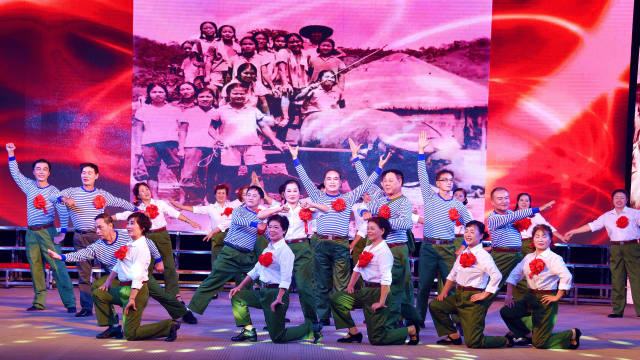 10海口市离退休干部歌舞协会国庆专场演出 情景舞蹈：《到祖国最需要的地方去》