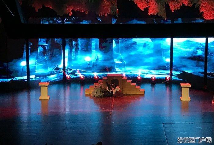 北艺儿童剧团《天鹅湖之真假王后》在邯郸大剧院上演