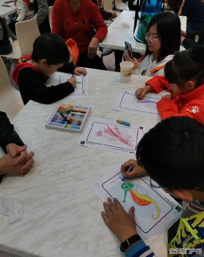 江苏省苏州市家庭日活动亲子活动系列提供AR画鱼AR互动