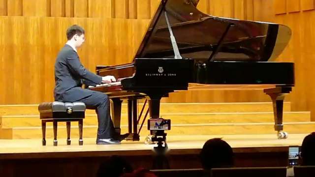 2019年11月27日天津音乐学院《钢琴系学生音乐会》在校学生吴克忌演出