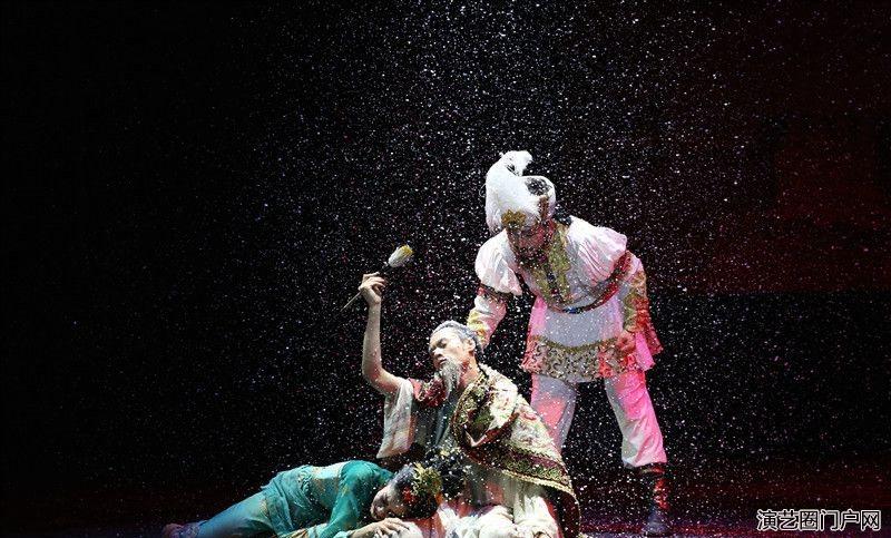 “花雨”飘香，北国“春”来早——中国经典舞剧《丝路花雨》新疆克拉玛依震撼上演