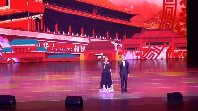 演唱者：郑植 孙榕《向往》2019年中国煤矿文工团在柳州市艺术中心演出