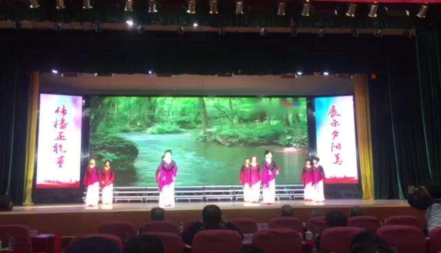 木兰自选一班参晋江市老年大学第十八届校园艺术节开幕式演出圆满成功