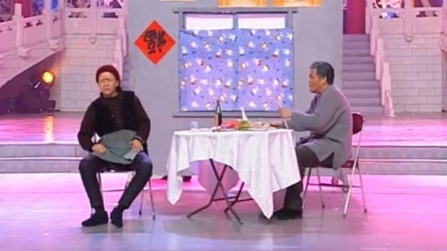 爆笑小品《老伴》：赵本山和宋丹丹说话，没想到对方竟是这样表现