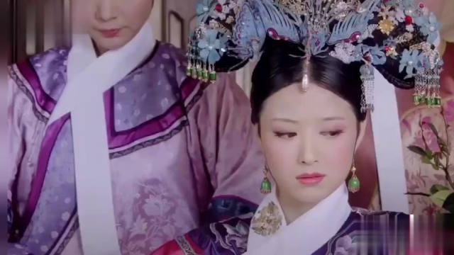 华妃的白眼无人能敌，蒋欣在甄嬛传中演出了骨子里的那种高贵！来人啊，赐她一丈红！