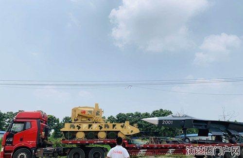 国防教育基地专用设备 运兵车模型厂家