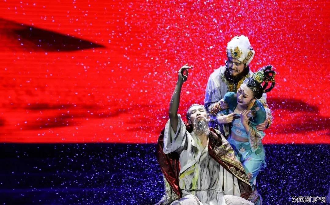 高雅艺术进校园——中国经典舞剧《丝路花雨》震撼起舞