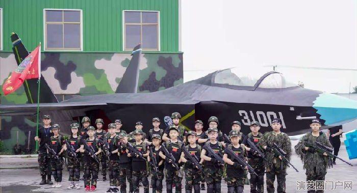 红色研学国防教育军事装备模型厂家