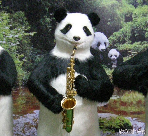 熊猫租赁熊猫展览卡通模型出租道具租赁公司