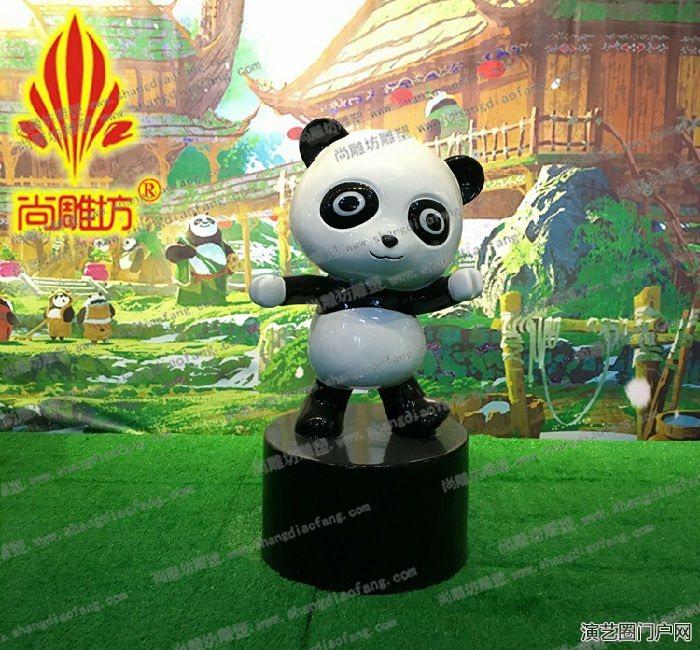 小熊猫主题舞台搭建 玻璃钢小熊猫卡通动物雕塑可租赁