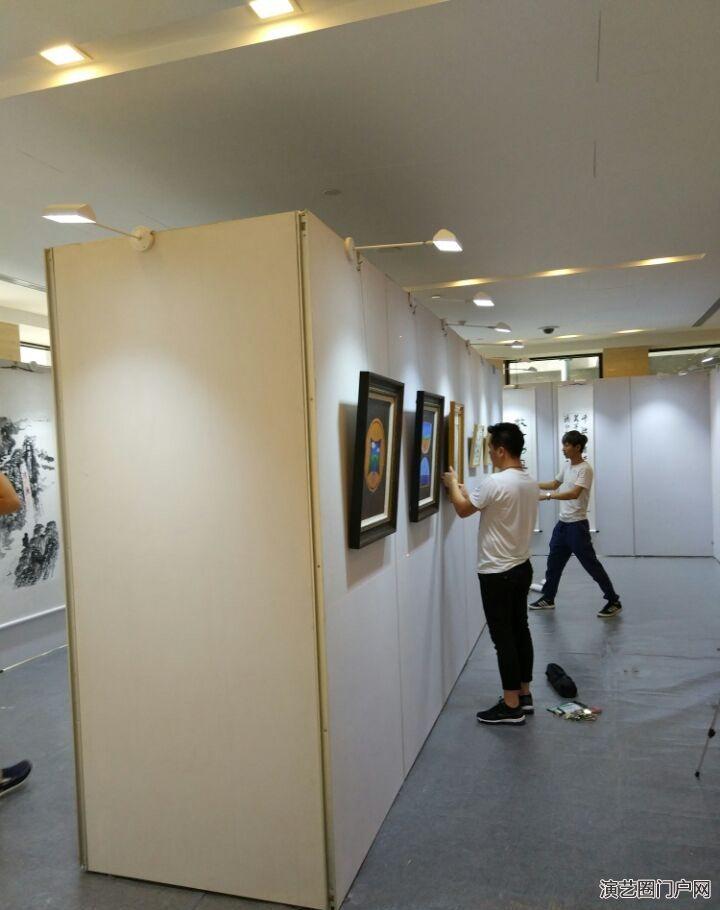 北京无缝展板展墙安装，摄影国画书法挂画墙搭建租赁