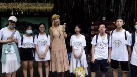 奇速英语夏令营熊猫基地加晚会演出，孩子们在英语夏令营快乐高效学习