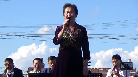 拜泉“518”艺术团迎国庆演出 女声独唱《我们的中国梦》
