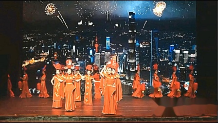 贵阳云裳时装艺术中心参与多彩踏歌行民族文化艺术节演出节目